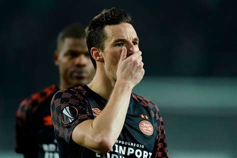 AZ Door Naar Volgende Ronde Europa League