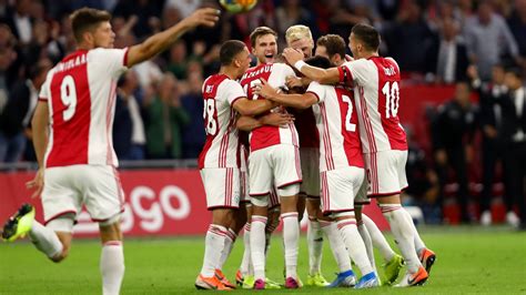 AZ Wint Europa League: Grote Vreugde