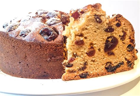 Light Farmhouse Fruit Cake Recipe