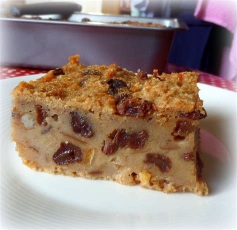 Traditional Bread Pudding Recipe Uk